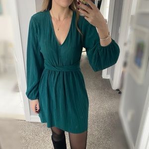 Green Zara Pleated Dress 💚